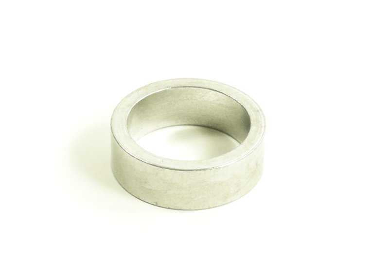 Anello di supporto OEM 32311158478 per BMW E36, E34, E39, E32, E38, E31, E53, Z3, E52. BMW originale.