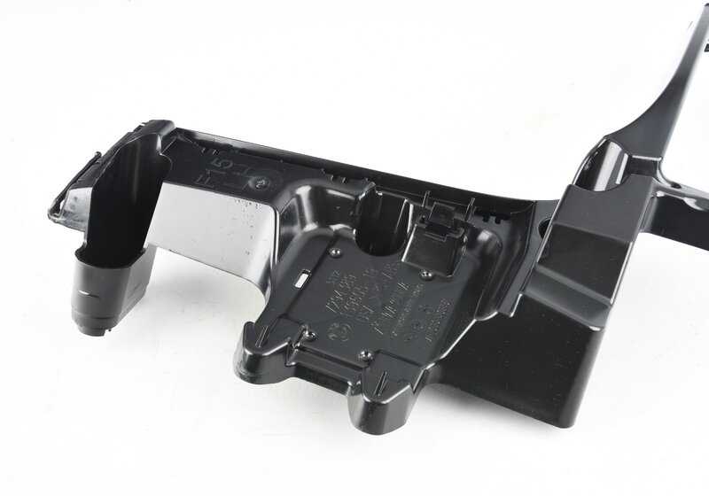 Soporte para esquina trasera izquierda del paragolpes OEM 51127294389 para BMW F15. Original BMW.