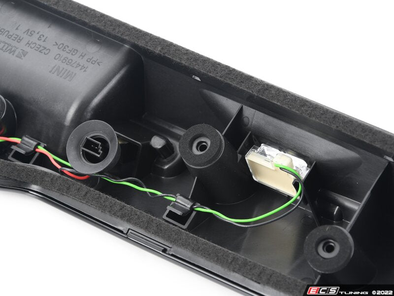 Agarradero de tapa de portamaletas trasero OEM 51135A45680 para MINI Countryman F60, F60 LCI y más. Original MINI