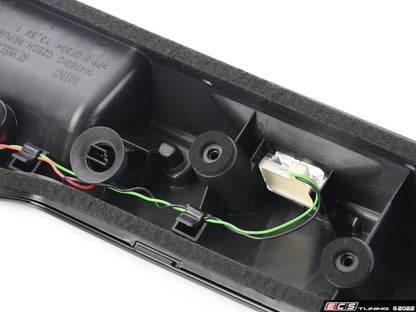 Agarradero de tapa de portamaletas trasero OEM 51135A45680 para MINI Countryman F60, F60 LCI y más. Original MINI