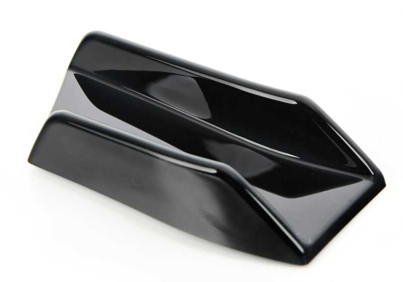 Aero Flick M Performance OEM 51112473232 für BMW 4 G22, G22N, G23, G23N (rechte Seite). Originales BMW -Accessoire zur Verbesserung der Aerodynamik und der Sportästhetik. Helle schwarze Farbe.
