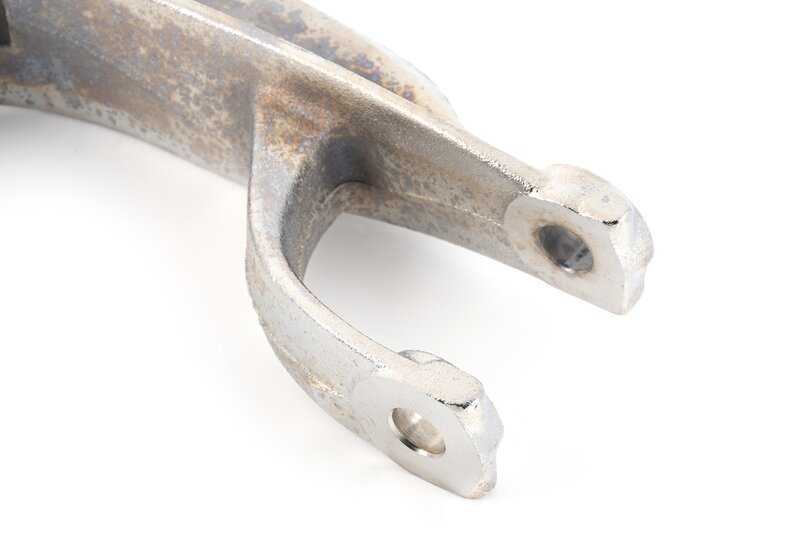 Soporte de amortiguador delantero izquierdo OEM 31126876683 para BMW G05, F95, G06, F96, G07. Original BMW.