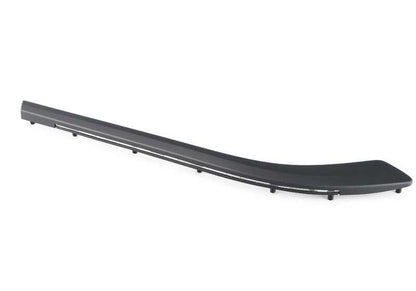 Moldura trasera izquierda negra OEM 51437389777 para BMW F32, F33, F82. Original BMW.