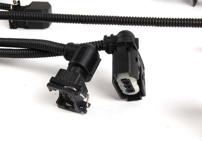 Cableado del motor OEM 12517524106 para BMW Z4 E85 2.5i y 3.0i {BT31,BT32,BT41,BT42,BT51,BT52,BT61,BT62} con motor M54. Compatible con cambio manual y automático. Original BMW.