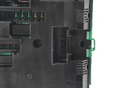 Distribuidor de corriente delantero para BMW X3 F25 (OEM 61149210863). Original BMW