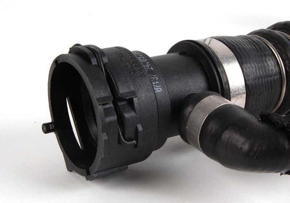 Manguera de refrigerante OEM 17127508038 para BMW Serie 7 {E65, E66}. Repuesto original BMW.