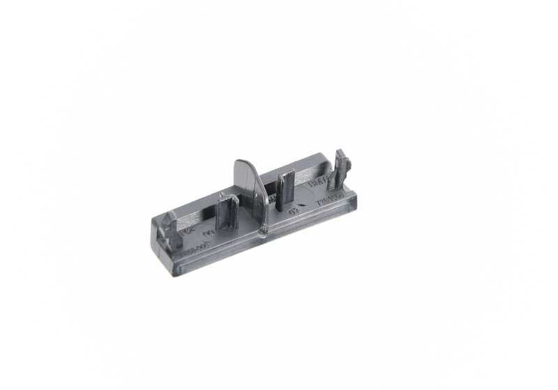 Embellecedor ranura cinturón derecho OEM 51467351684 para BMW F22, F87. Original BMW.