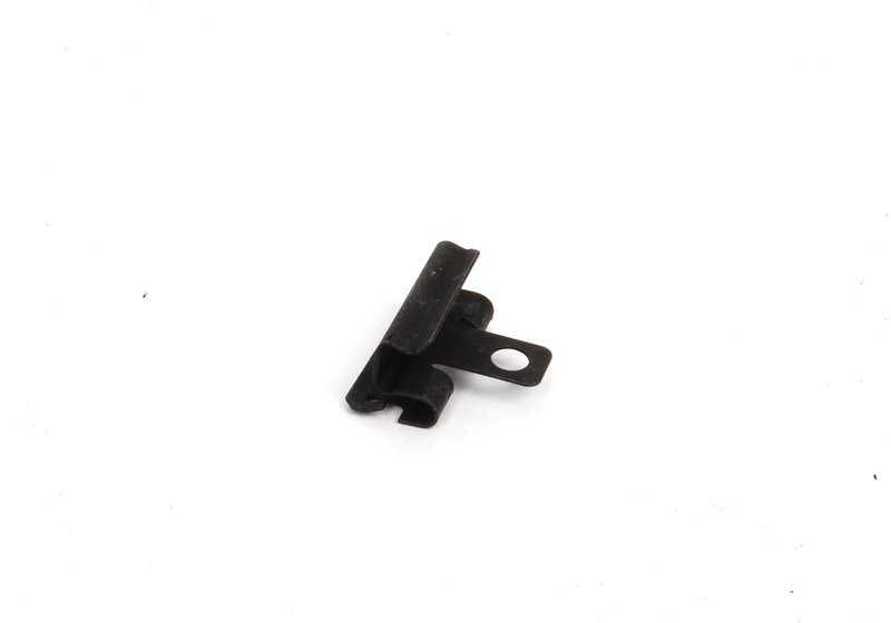 Clip de sujeción OEM 51717012032 para BMW X5 E53. Original BMW.