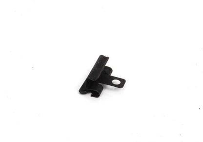 Clip de sujeción OEM 51717012032 para BMW X5 E53. Original BMW.