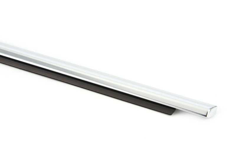 Cubierta pozo exterior derecho OEM 51348194774 para BMW Serie 3 E46 316i, 318i, 320d... y más. Original BMW.