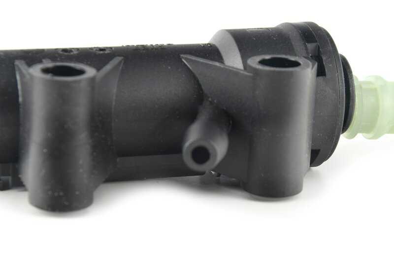 Cilindro maestro de embrague OEM 21526789732 para BMW F10, F11, F06, F12, F13, F25, F26. Original BMW.