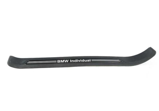 Embellecedor entrada puerta delantera izquierda OEM 51477893359 para BMW E39. Original BMW.