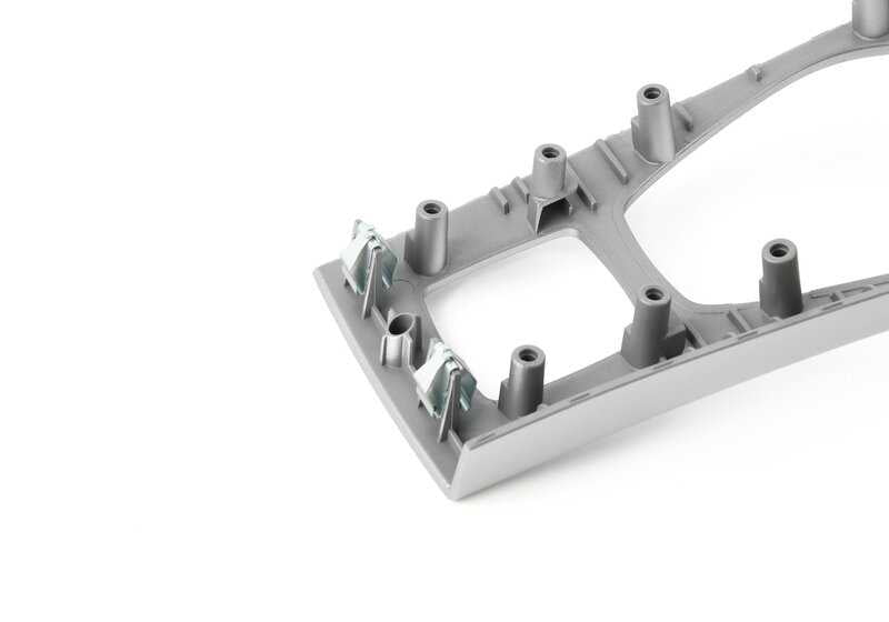 Embellecedor consola central delantera titan II OEM 51167118027 para BMW E93 y E93N. Original BMW.