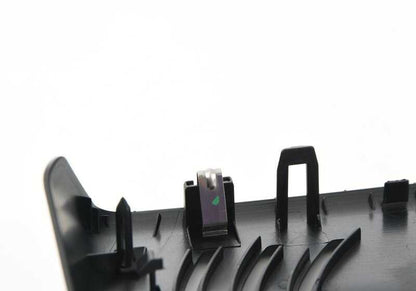 Tapa interior retrovisor OEM 51169108983 para BMW F91, F92, F93, G14, G15, G16, G22. Pieza original BMW.