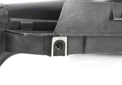 Conducto de aire de freno delantero izquierdo para BMW Serie 3 E46 (OEM 51718268375). Original BMW