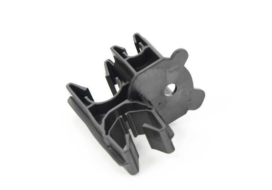 Clip Triple Sujeción OEM 16117159166 for BMW E90, E92, E93. Original BMW.
