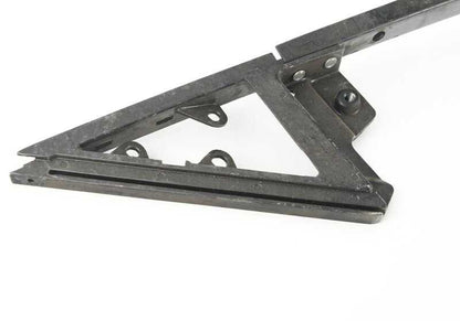 Guía delantera izquierda OEM 51321849207 para BMW E23. Original BMW.