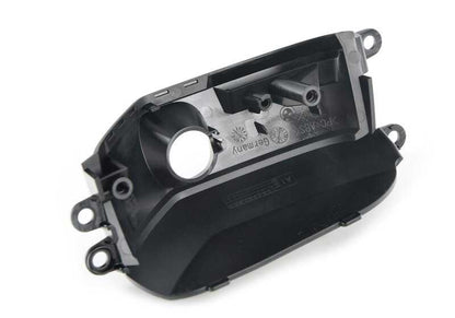 Tapa embellecedora OEM 51138079976 para BMW F91, F92, F93. Original BMW.
