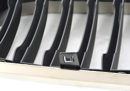 Rejilla embellecedora delantera derecha OEM 51137464934 para BMW X3 G01 y X4 G02. Original BMW.