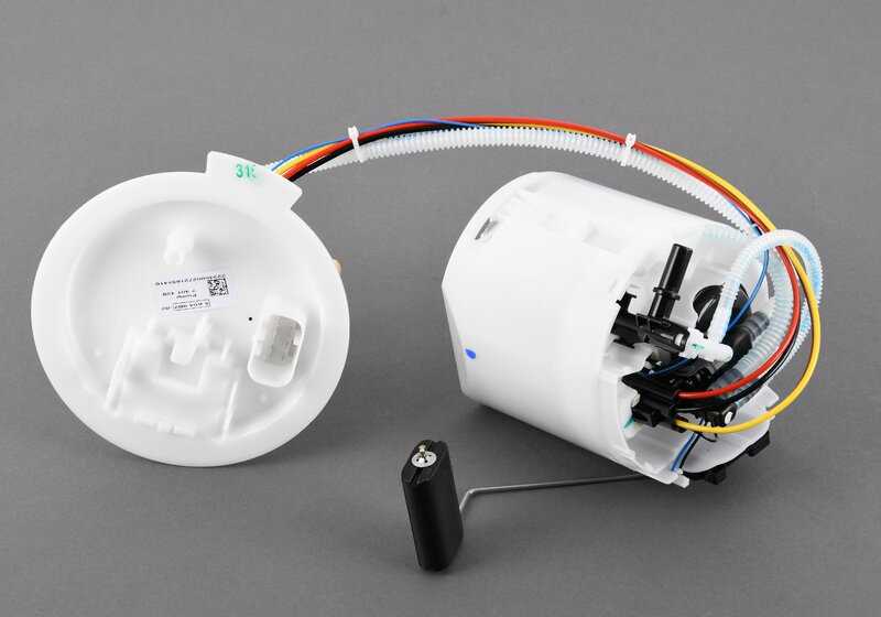 Unidad de alimentación de combustible OEM 16115A049B7 para BMW G30 (Serie 5). Pieza original BMW.