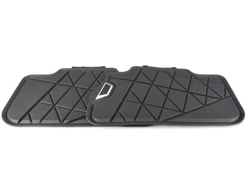 Alfombrillas de goma originales OEM 51475A20D39 para BMW iX (I20) xDrive 40, 50 y M60 (años 2021-2025). Juego trasero. Resistentes al agua, antideslizantes y a medida. Original BMW.