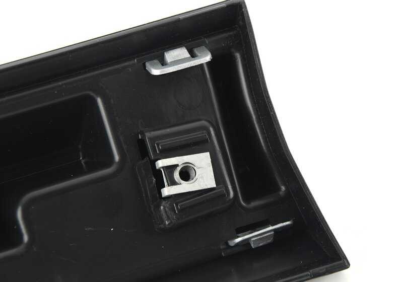 Moldura lateral puerta delantera derecha OEM 51138499210 para BMW G01 y G02. Pieza original BMW.