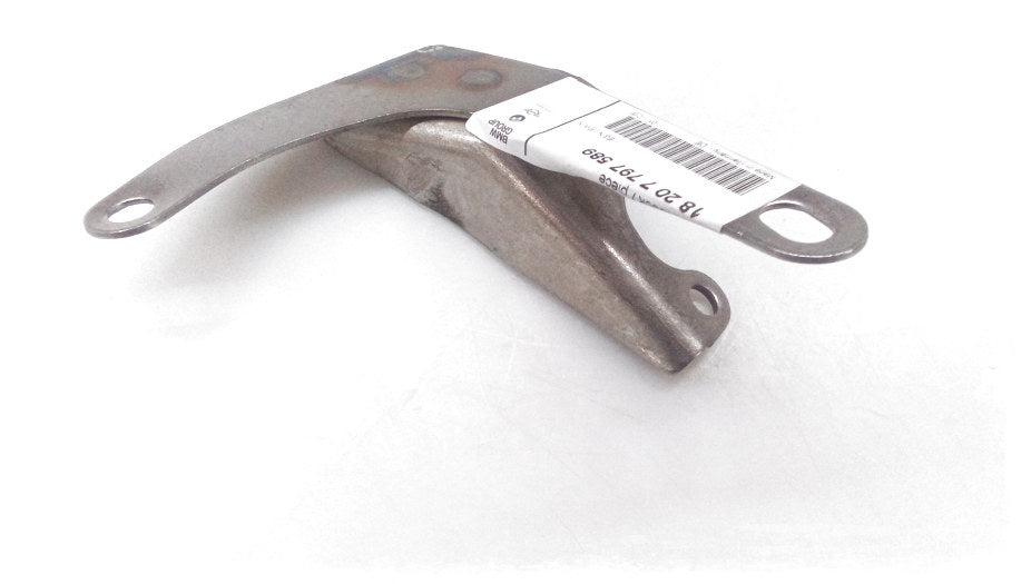 Soporte catalizador cercano al motor OEM 18207797589 para BMW E81, E82, E87, E88, E90, E91, E92, E93, E60, E61, E84. Recambio original BMW.