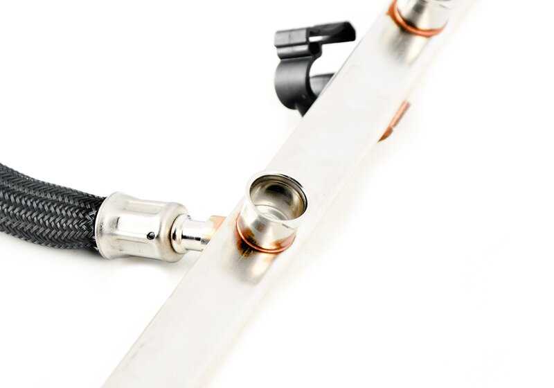 OEM fuel injector tube 13537834120 for BMW E60, E61, E63, E64. Original BMW.