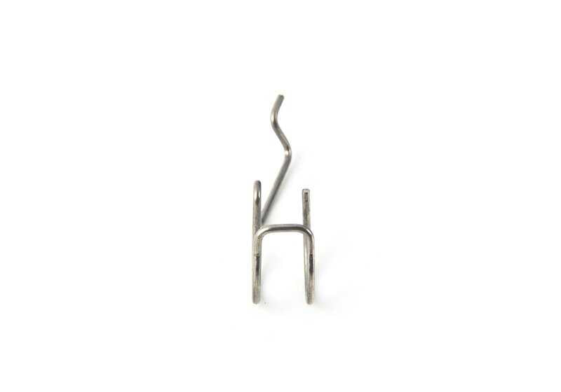 Mangueira de pressão OEM 32411092229 para BMW E38 728i, 728il, 725TDS. Compatível com versões automáticas e manuais. BMW original.