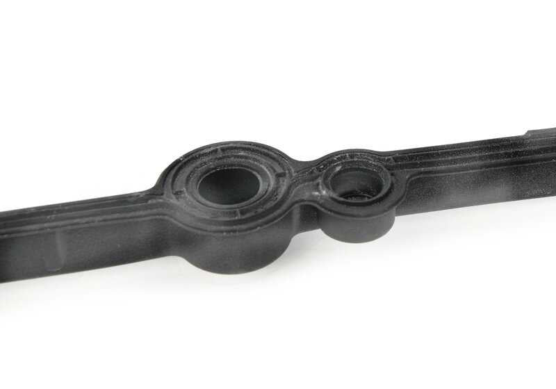 Junta de perfil para BMW E46, E90, E91, E92, E93, E39, E60, E61, E63N, E64N, E38, E65, E66, E83, E53, E70, E71 (OEM 11127796378). Original BMW.