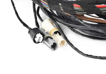 Conjunto de cabos de substituição, área do amortecedor esquerdo para BMW E81, E82, E87, E87N, E88, E90N, E91N, E92, E93 (OEM 61129206018). BMW originais.