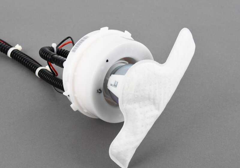 Bomba de combustible OEM 16117434205 para BMW F07, F10 y F11 (modelos 520i, 523i, 528i). Original BMW.