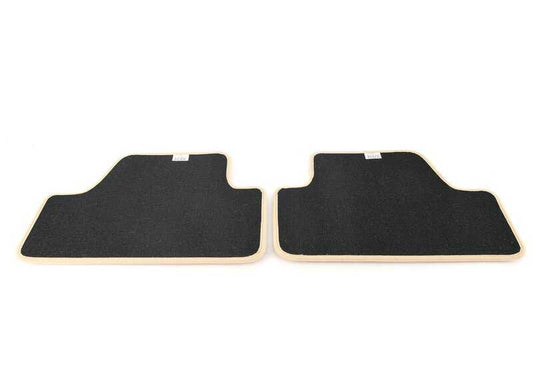 Alfombrillas traseras color beige OEM 51477910610 para BMW F33 y F83. Accesorio original BMW.