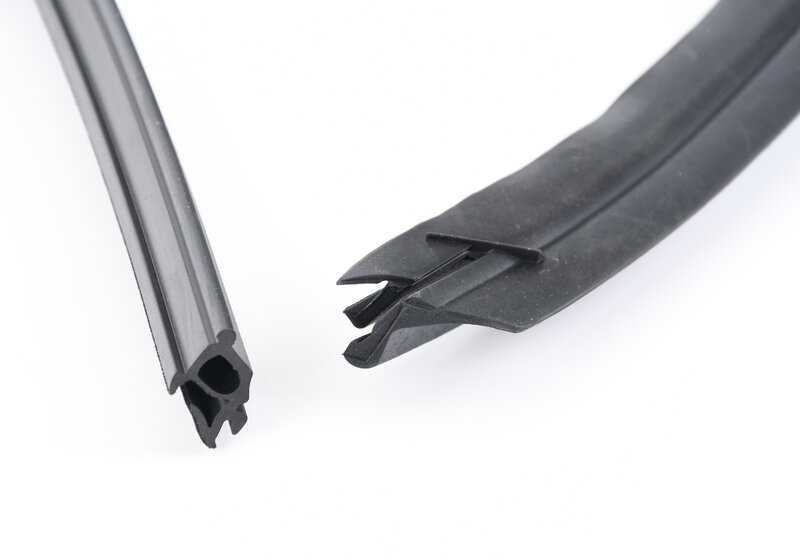 Guida alla finestra posteriore sinistra per la serie BMW 7 E32 (OEM 5134811205). BMW originale