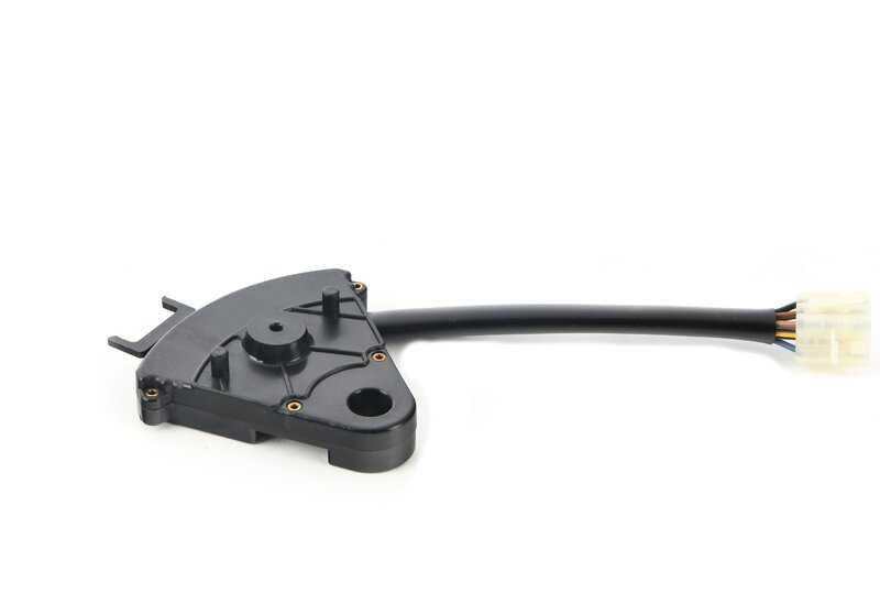 Interruptor de cambio automático OEM 61311359778 para BMW E12, E28, E24 y E23. Original BMW.