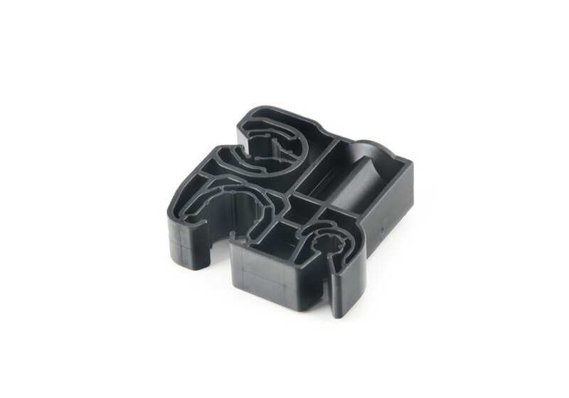 Clip de cables triple para BMW Serie 5 F07, F10, F11, Serie 6 F06, F12, F13, Serie 7 F01N, F02N, F04 (OEM 16127213370). Original BMW