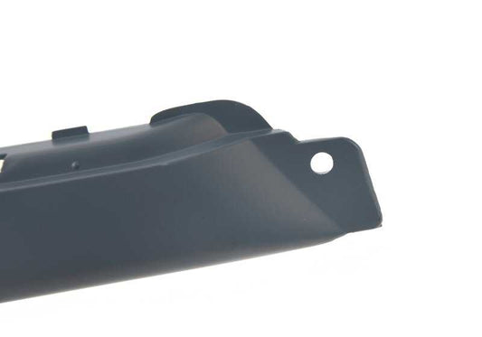 Moldura trasera izquierda imprimada OEM 51127005929 para BMW E39 520d, 520i (todos los motores y transmisiones compatibles). Pieza original BMW.