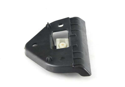 Elemento de fijación OEM 51118083744 para BMW F87. Original BMW.