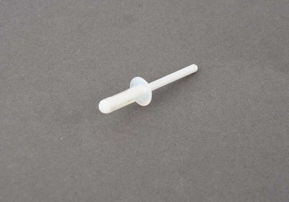 Remache ciego OEM 07147378241 para BMW F32, F33, F34, F36, G30, G31, G38, G11, G12, G14, G15, G16. Original BMW.