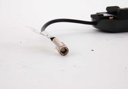 Antenne GPS OEM 65908374297 pour BMW E46, Z4 E85 / E86 et Z8 E52. Remplacement BMW d'origine. Idéal pour résoudre les défaillances de navigation ou le signal GPS dans votre système d'origine.