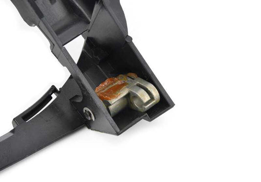Portador empuñadura exterior puerta delantera derecha OEM 51217191574 para BMW Serie 7 E65, E66, E67. Original BMW.