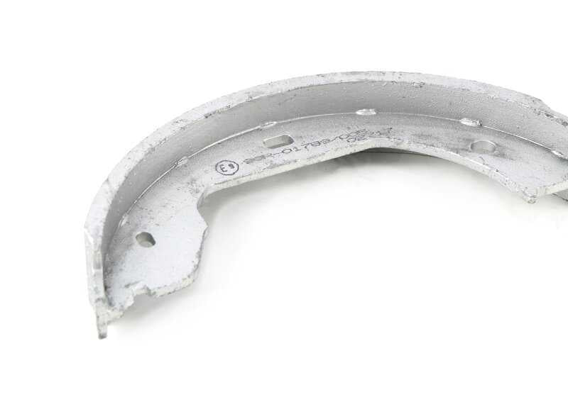 Kit de reparación zapatas de freno OEM 34212413128 para BMW X5 {E70, E70N, F15} y BMW X6 {E71, E72, F16}. Original BMW.