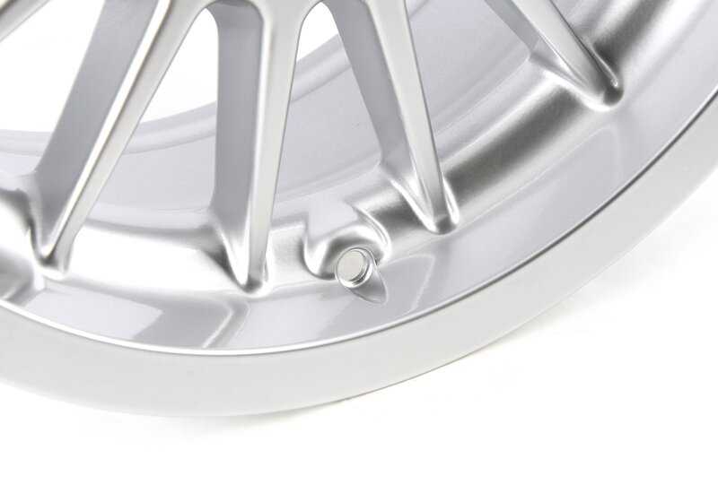 Llanta de aleación Radial Styling 32 OEM 36111093521 para BMW E39. Original BMW.