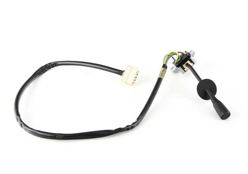 Mando de luces e intermitentes OEM 61311363647 para BMW E12, E24. Original BMW.