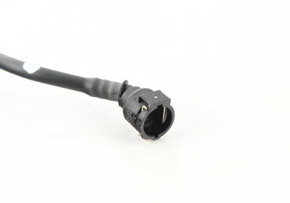 Tubo del vaso de expansión al culata OEM 17128653601 para BMW G29. Original BMW.