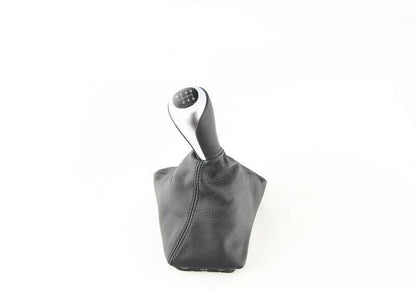 Pomo cambio 6 marchas en piel con embellecedor cromado OEM 25117592906 para BMW F10, F11. Original BMW.