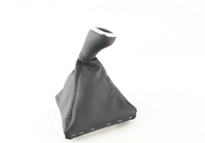 Pomo cambio 6 marchas en piel con embellecedor cromado OEM 25117592906 para BMW F10, F11. Original BMW.