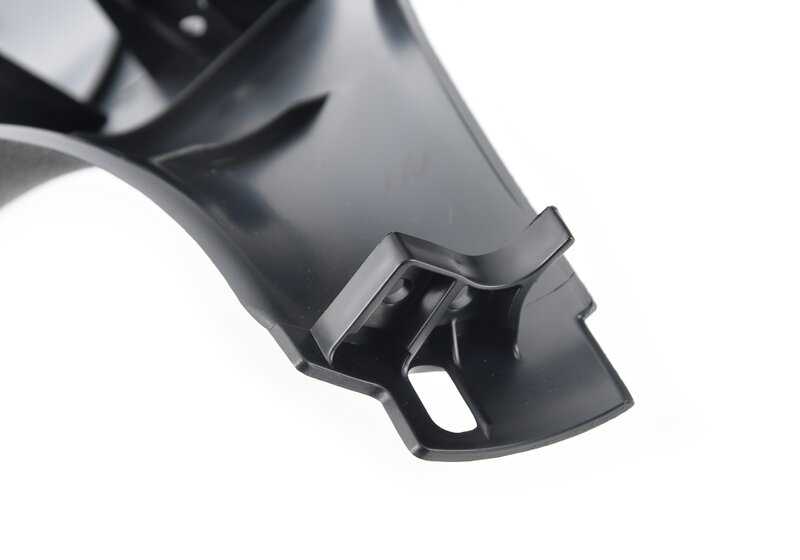 Panneau des embellations côté droit OEM 5143726636 pour BMW F30, F31, F34, F80, F32, F33, F36, F82, F83. BMW d'origine.