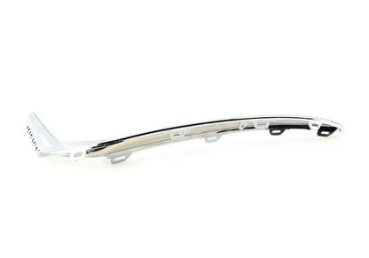 Moldura paragolpes delantera derecha OEM 51117475196 para BMW G11, G12 (todas las versiones: 730d, 730d xDrive, 730i). Original BMW.