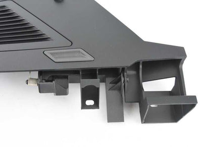 Rejilla de ventilación derecha OEM 51473404376 para BMW X3 {E83}. Original BMW.